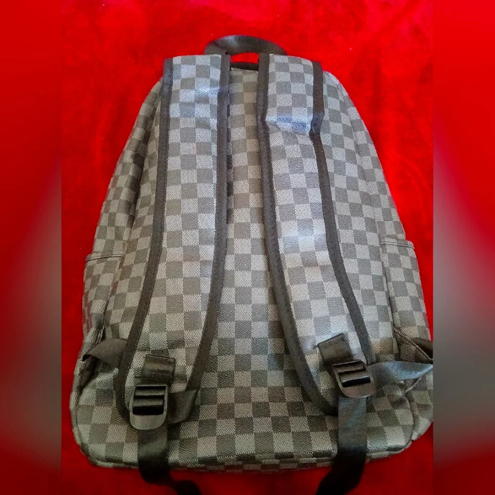 Backpack - Picture 2 of 2